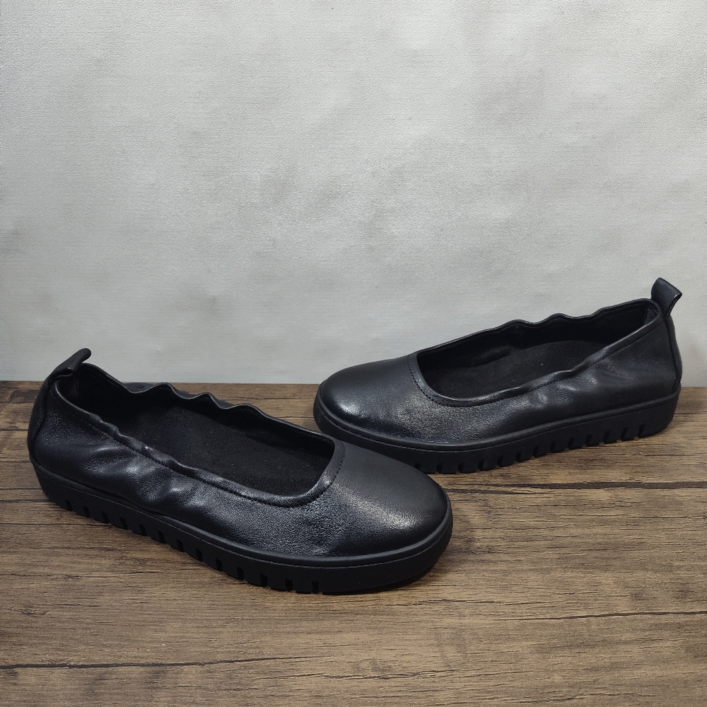 Vionic Uptown Black Slip-On Ballet Flats